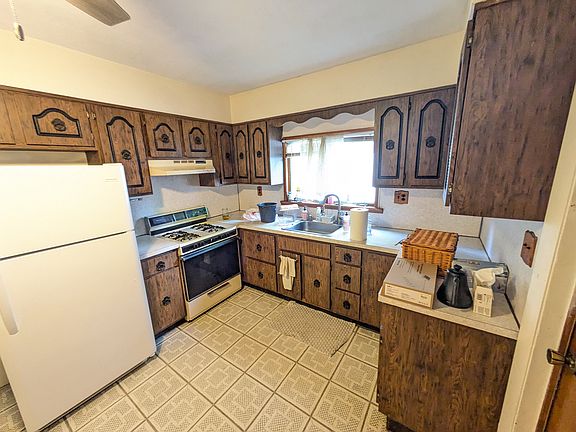 5th image of 59 Conwell Ave #1A