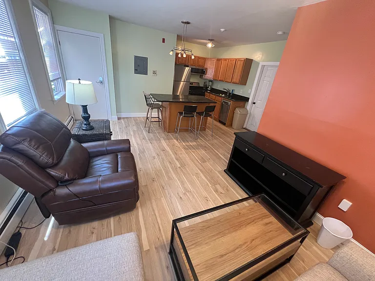 83 America St #2 — Photo 16