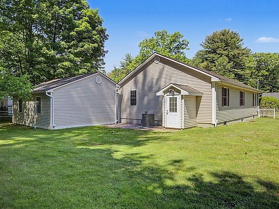 4th image of 792 Ryan Rd