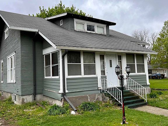 3rd image of 304 Hill St