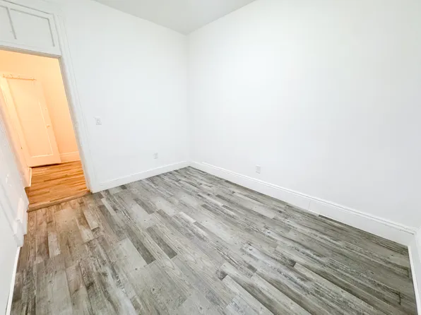 788 Macon Street image 3 of 10