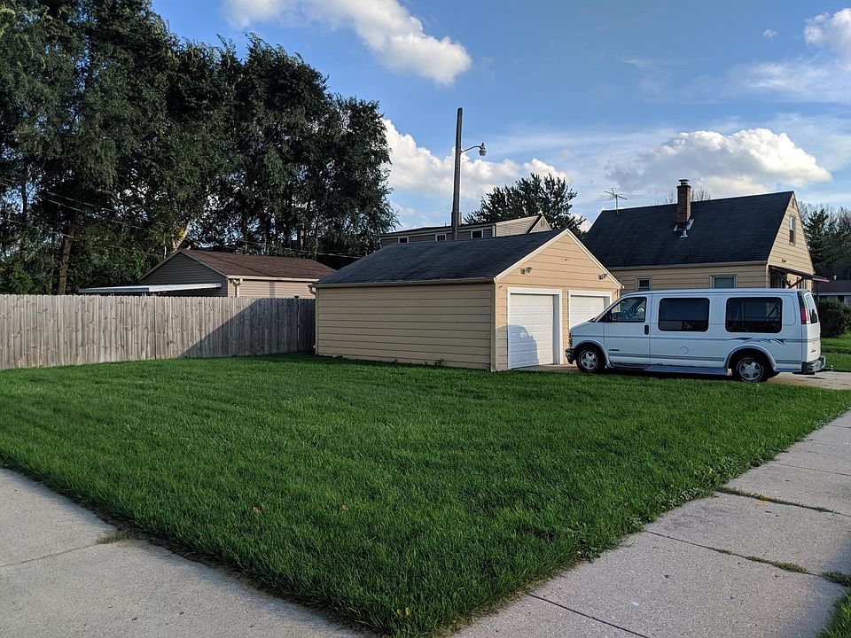 2nd image of 1434 Drexel Blvd