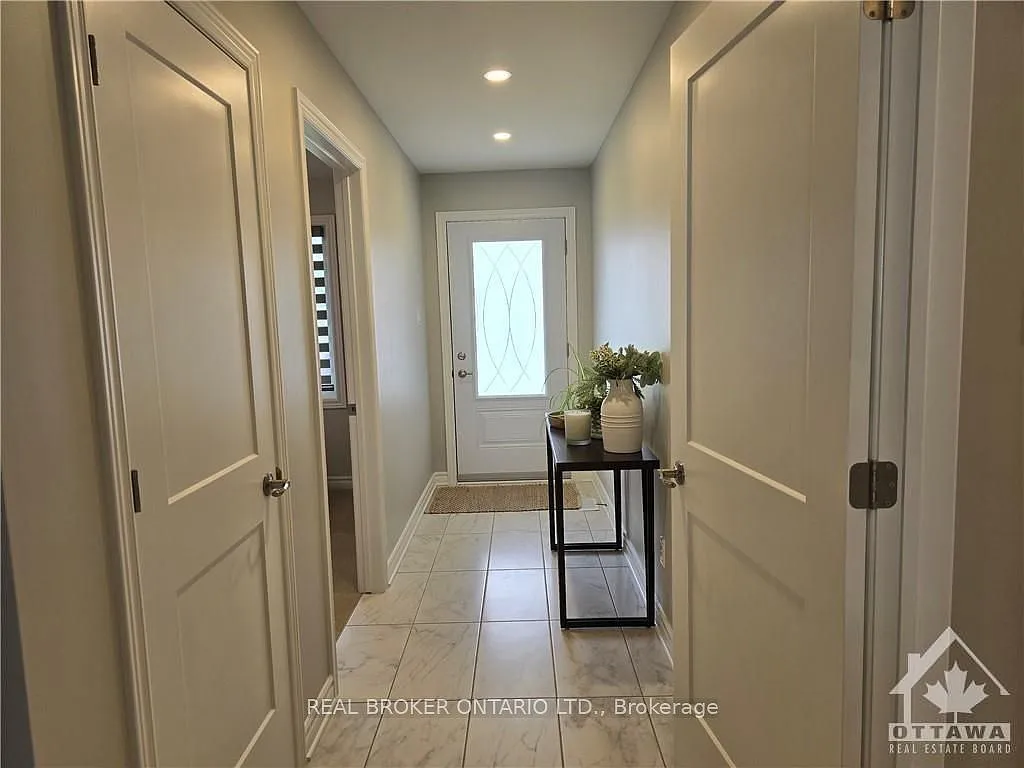 2 bed, $2,500 — Photo 4