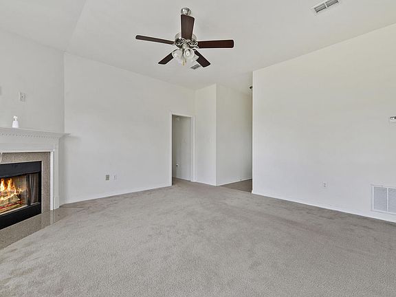 4th image of 11360 Mia Dr