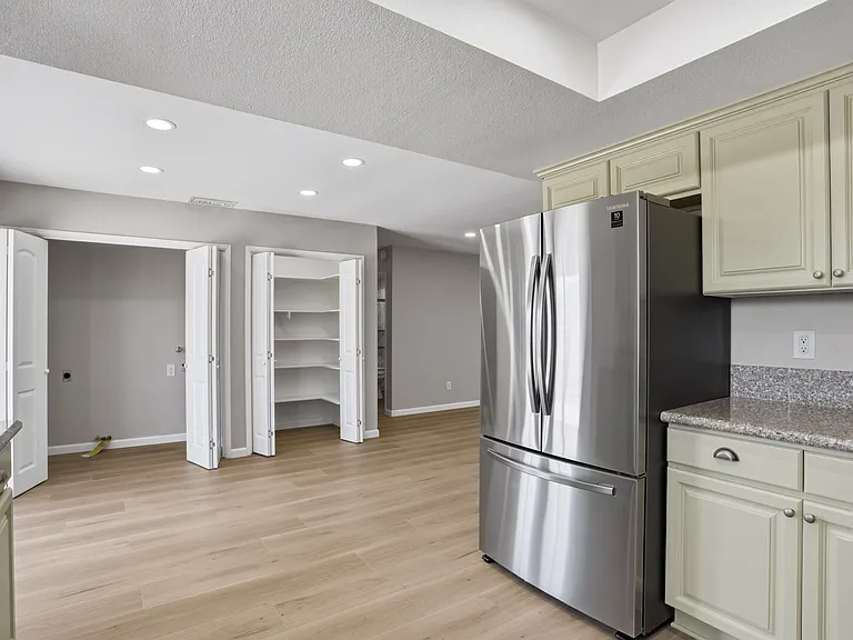 8313 Rumson Dr — Photo 25
