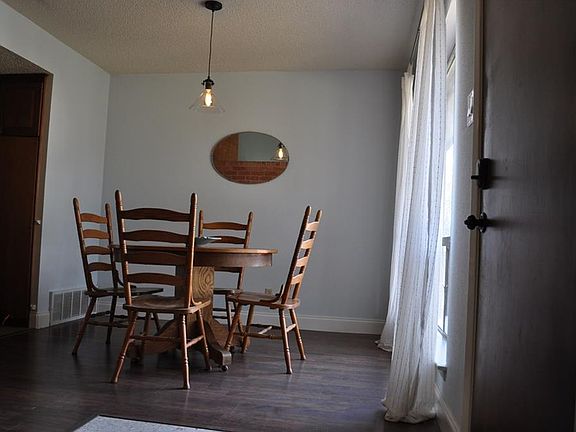 4th image of 2816 Blackwood Dr