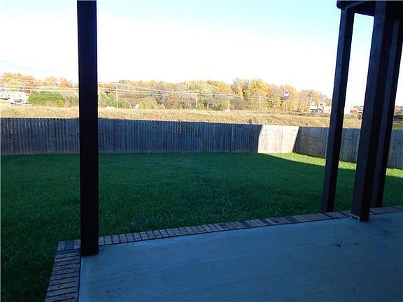 3rd image of 1361 Allmon Dr