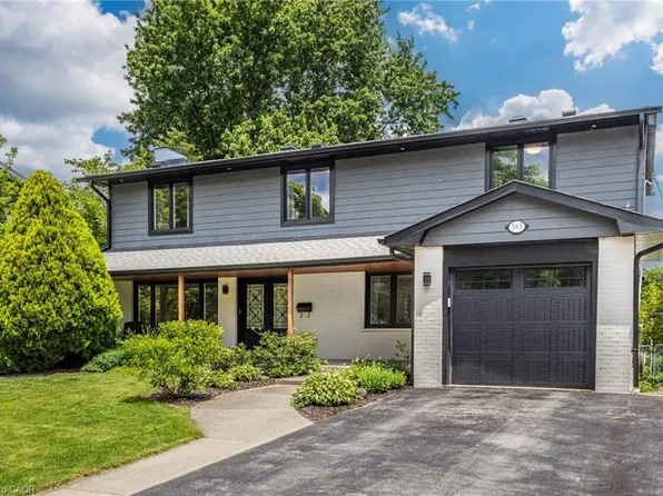 365 Cosburn Cres, Burlington, ON L7L 2W5