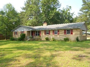 111 Calhoun Dr, Cheraw, SC 29520