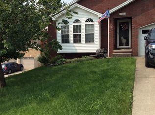 122 Turnberry Dr, Frankfort, KY 40601