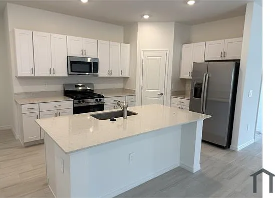 12422 Radiant Crystal Rose Pl — Photo 7