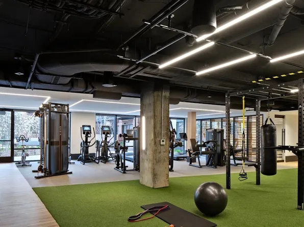 49 Fisk Street image 31 of 40