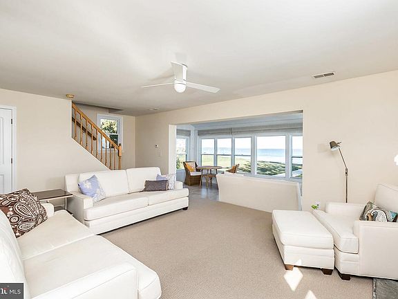 2nd image of 2252 Lake Dr