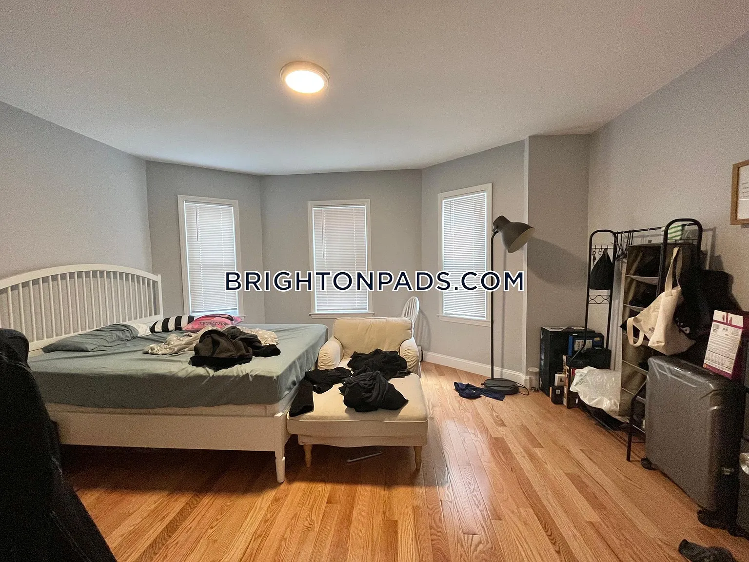 3 bed, 9999 sqft, $3,100 — Photo 2