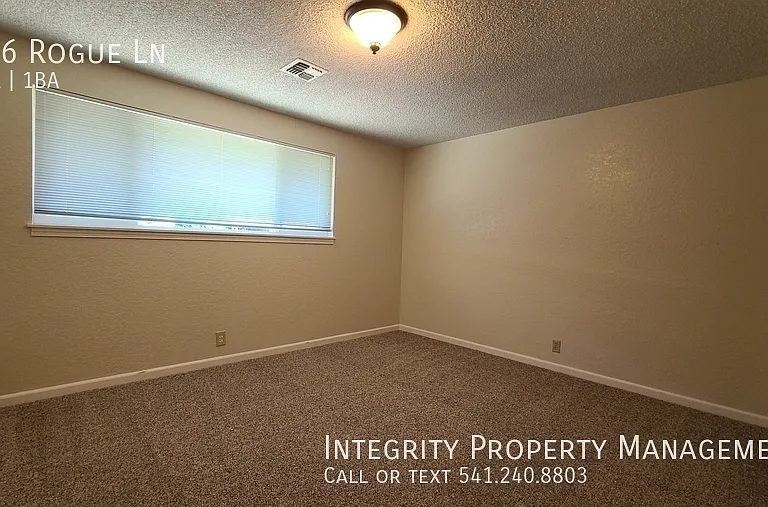 106 Rogue Ln — Photo 10