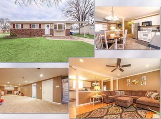 12 San Mateo Dr, Florissant, MO 63031
