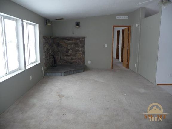 4th image of 50 S Old Place Ln