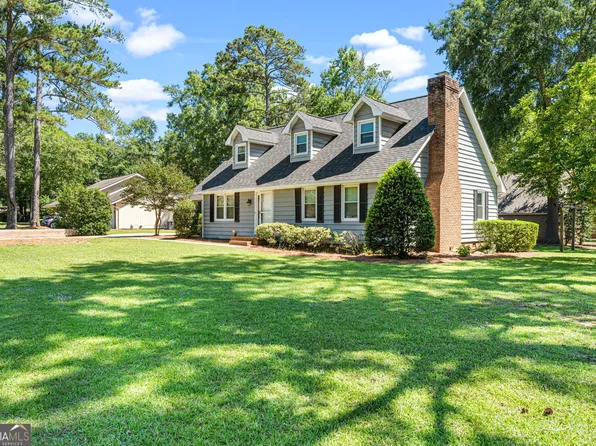 2008 Cedar Ridge Dr, Perry, GA 31069