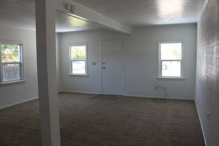 4th image of 10934 Evans St