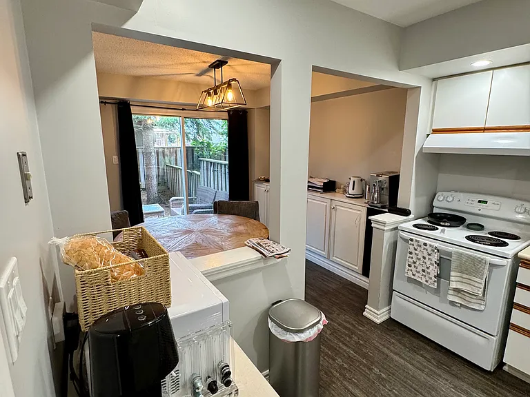 310 Christopher Dr #22 — Photo 8
