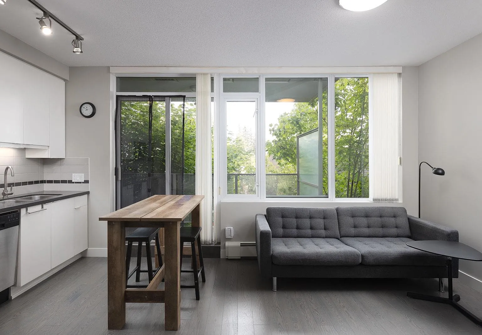 1 bed, 472 sqft, $2,200 — Photo 4