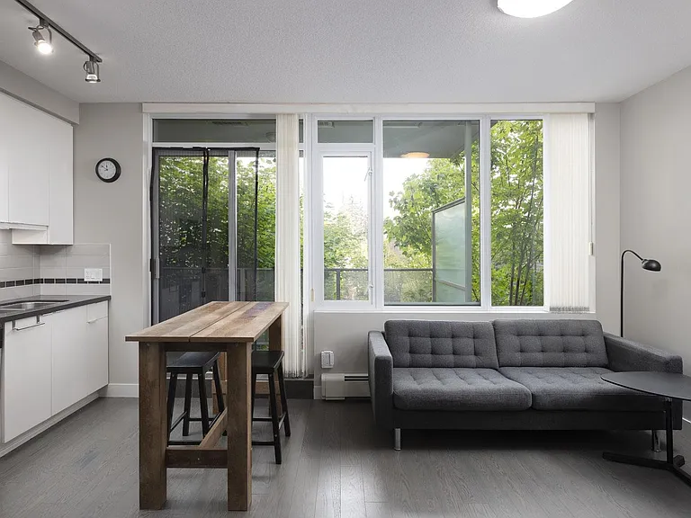 9025 Highland Ct #307 — Photo 4