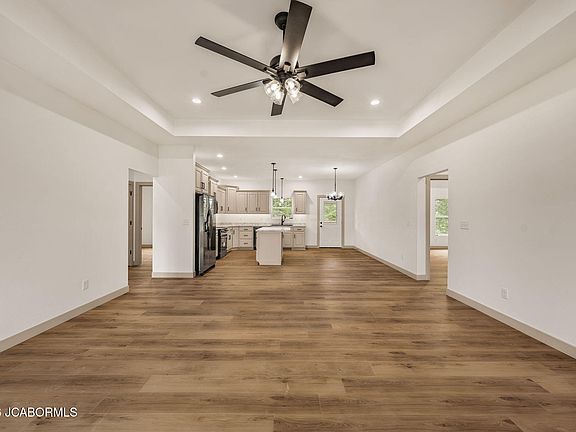 4th image of 959 Cochise Dr