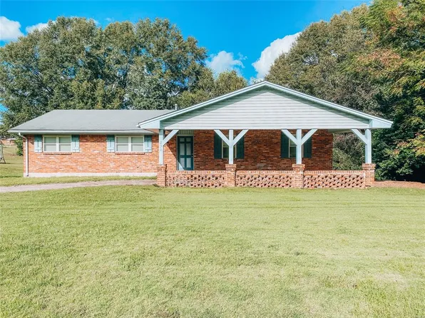 232 Marian Dr, Prattville, AL 36066