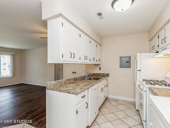 3rd image of 1036 Cove Dr #147-A