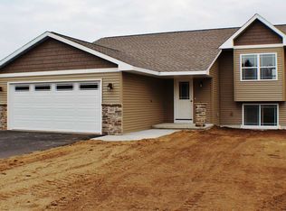 223113 Azalea Rd, Wausau, WI 54401
