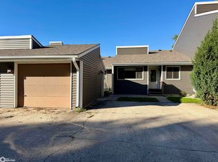 1010 Village Rd UNIT 7, Clear Lake, IA 50428