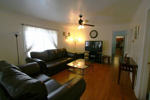 5th image of 2579 Carlton Dr