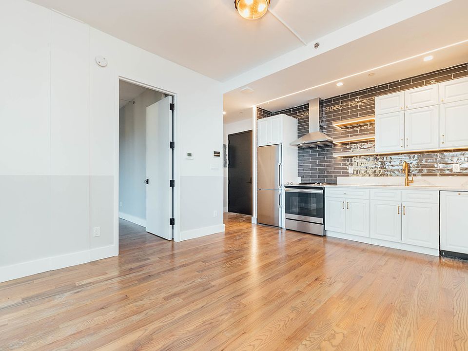 1st image of 115 Stanwix St #565