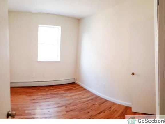 4th image of 112 Elm St #2