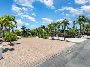 624 Barracuda Bnd, Fort Myers Beach, FL 33931