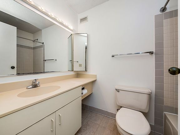 5th image of 440 N McClurg Ct APT 514