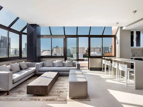 1735 York Avenue image 15 of 19