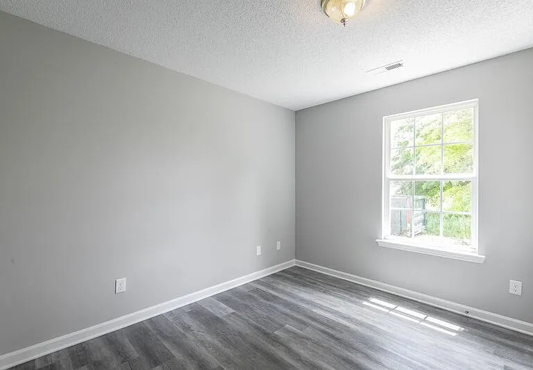 1801 S Lyerly St #MAIN HOUSE — Photo 16