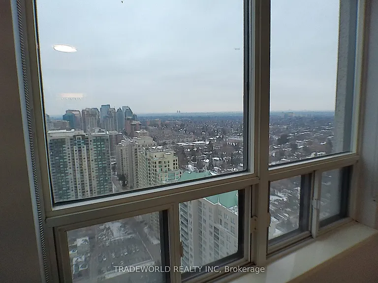 33 Empress Ave #3002 — Photo 22