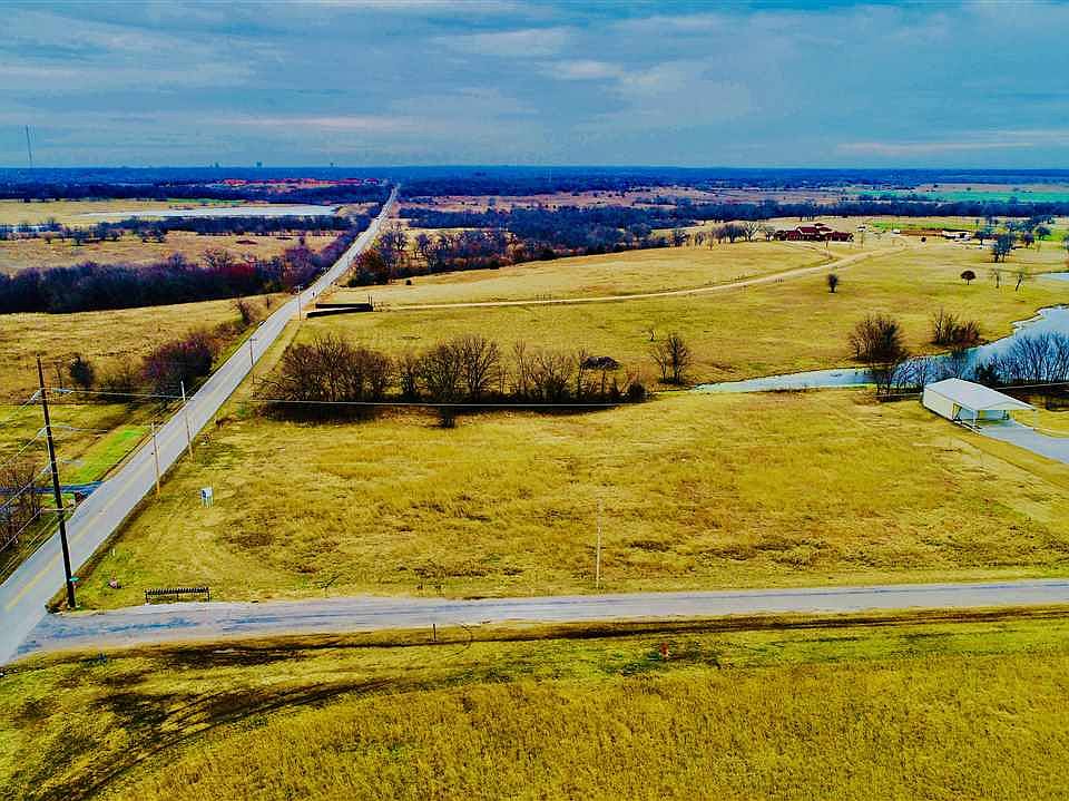 2nd image of 3 Valley Ranch Rd