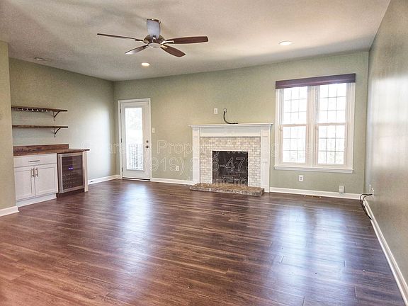 2nd image of 6241 Waterside Ln