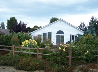 211 Ruby Rd, Port Angeles, WA 98362