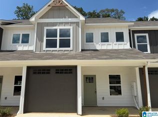 Center Unit Plan, The Cove at Woodstock Village, Mc Calla, AL 35111