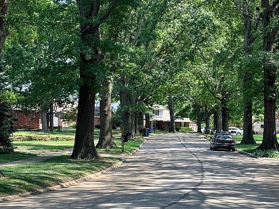 3rd image of 2806 Schwarz Rd