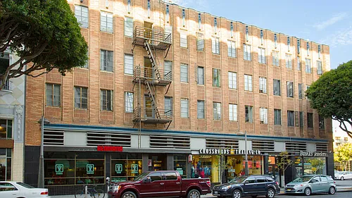 Vintage at 425 Broadway Photo 1