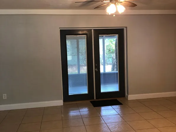 4824 Trade Winds Dr S, Gulfport, FL 33711
