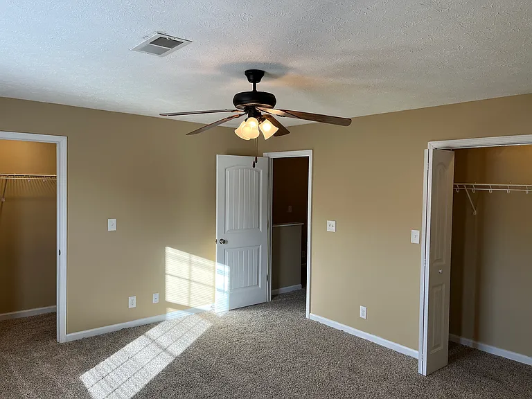 648 Stowe Court — Photo 11