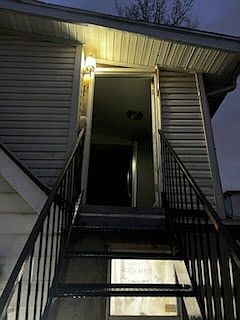 1st image of 4011 Harper Ave Floor 1