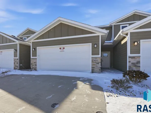 9212 W Ark Pl, Sioux Falls, SD 57106