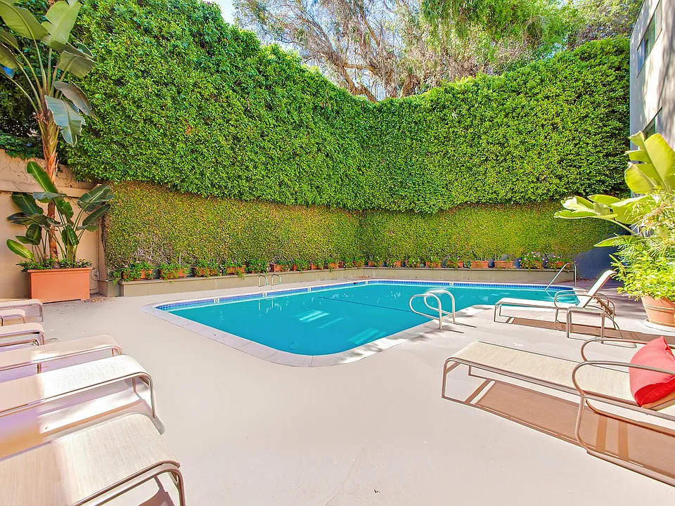 The Brentwood Tuscany